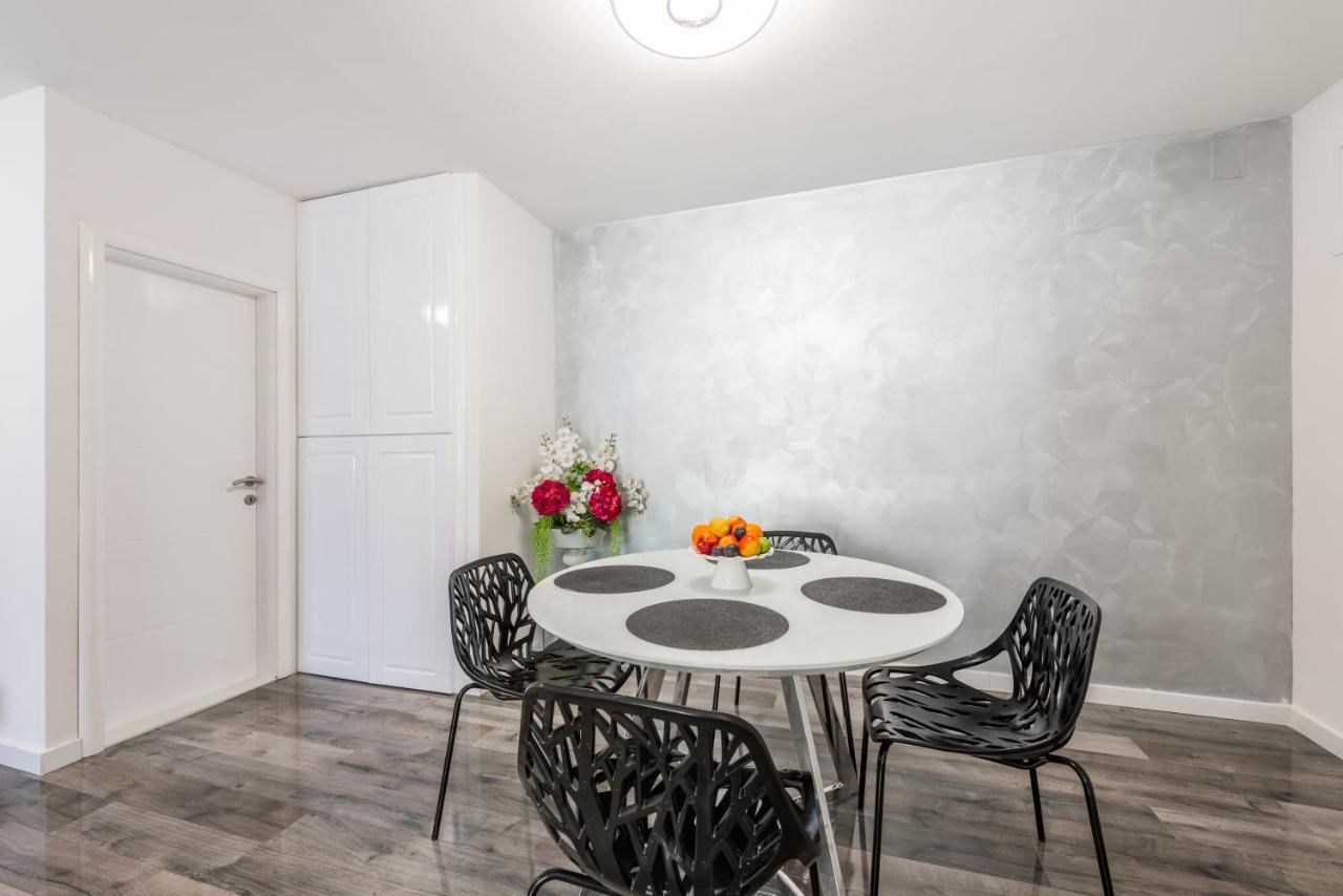 Porta Aurea Di Spalato, Luxury Apartment エクステリア 写真
